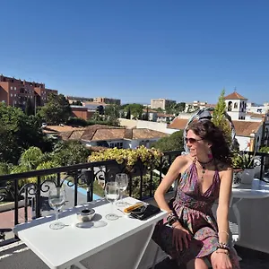 https://habitaciones-torremolinos.hotelsinnerja.org